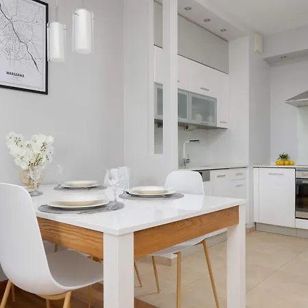 Ursus Modern With Parking, Ac & Balcony By Renters * 바르샤바