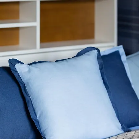 Διαμέρισμα Ursus Modern With Parking, Ac & Balcony By Renters