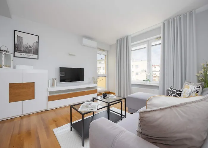 Ursus Modern With Parking, Ac & Balcony By Renters Apartment