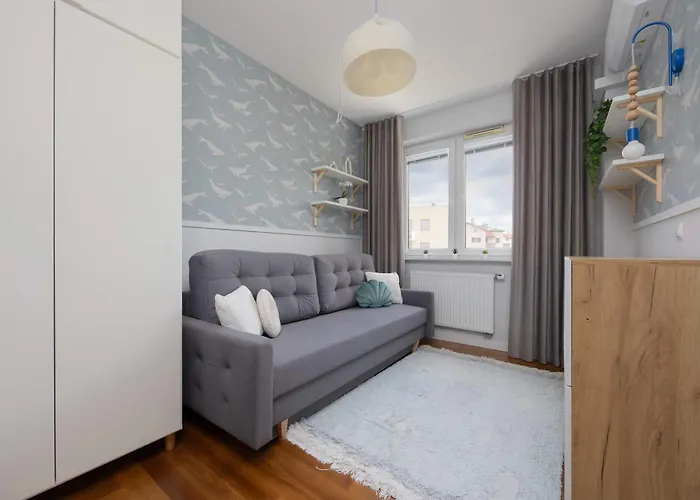 Ursus Modern With Parking, Ac & Balcony By Renters *