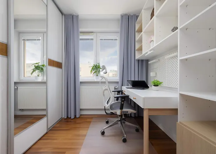 Ursus Modern With Parking, Ac & Balcony By Renters Warsaw