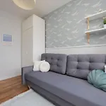 Ursus Modern With Parking, Ac & Balcony By Renters