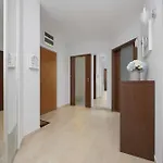 Ursus Modern With Parking, Ac & Balcony By Renters