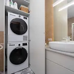 Ursus Modern With Parking, Ac & Balcony By Renters * Varsovie