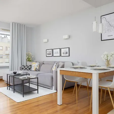 Ursus Modern With Parking, Ac & Balcony By Renters *