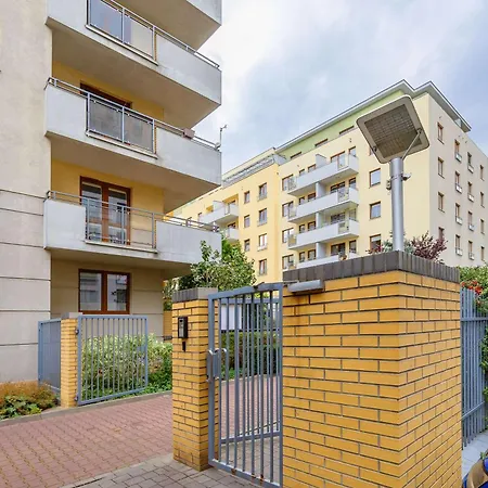 Ursus Modern With Parking, Ac & Balcony By Renters شقة وارسو